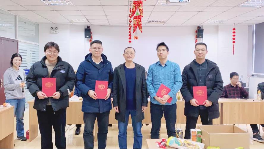 喜迎新春 共话未来 | 蓝科举行2022年迎新春茶话会，伴您一起过新年